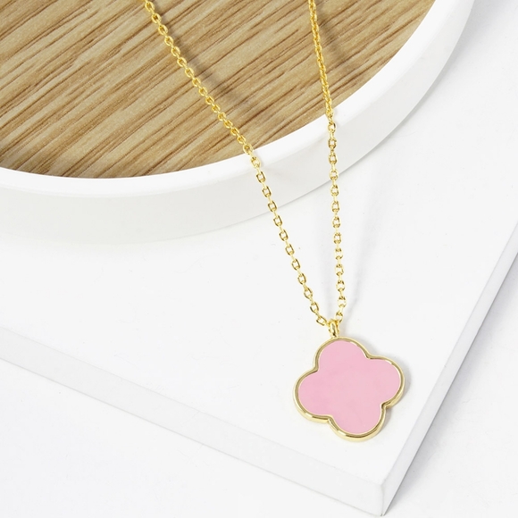Gold Dipped Pink Quatrefoil Clover Chain Pendant Necklace Jewelry - Picture 1 of 2